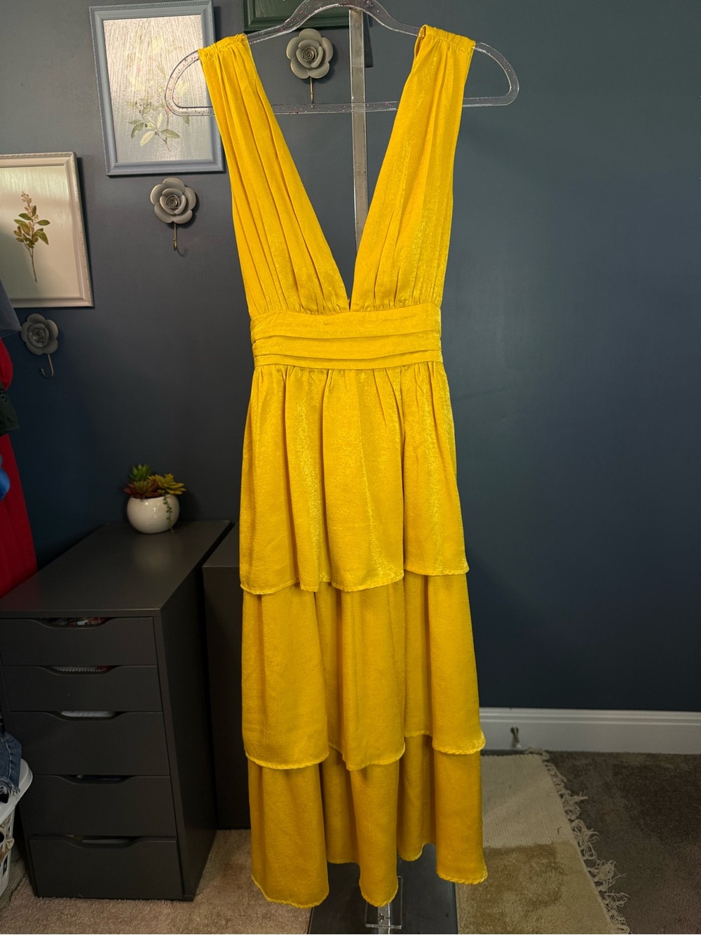 Lulu's Marigold Yellow Tiered Midi Dress Size:Medium Preloved